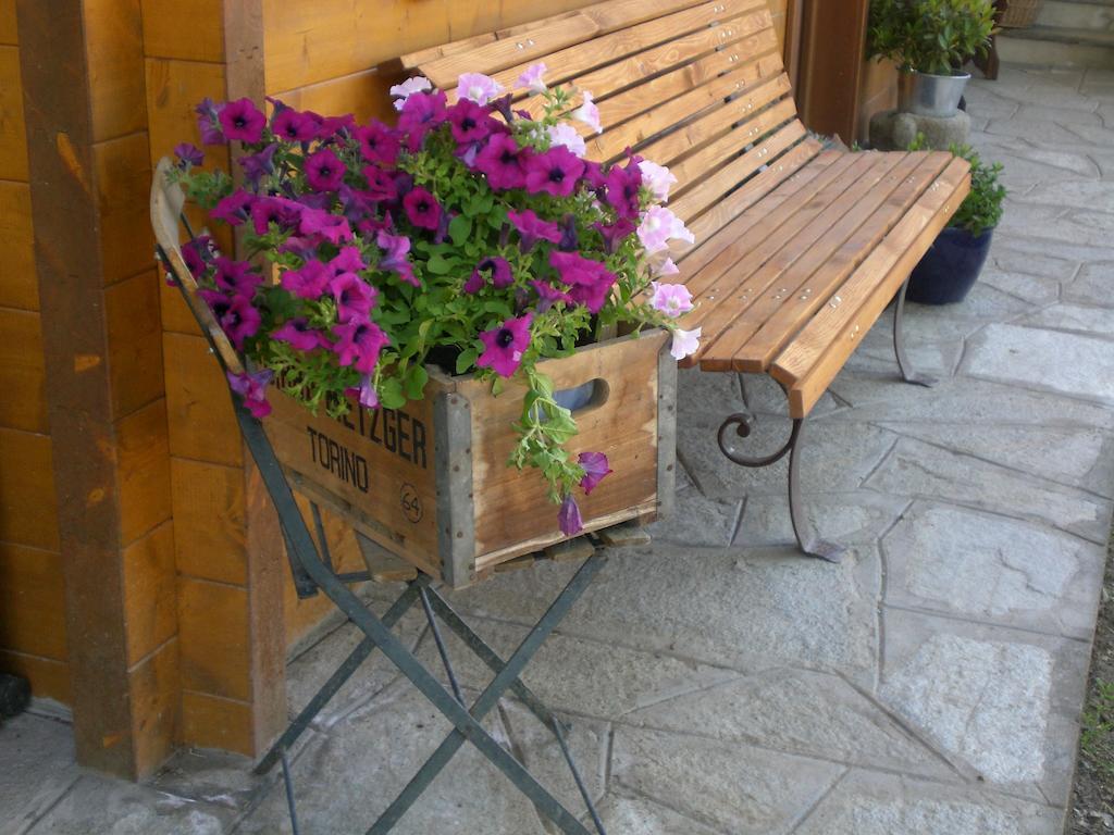 Pera Rionda Bed & Breakfast Caprie Ngoại thất bức ảnh